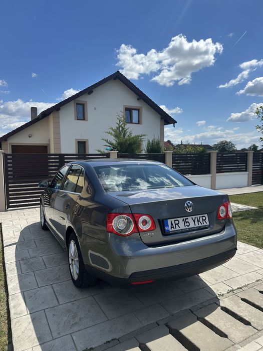 VOLKSWAGEN Jetta 2007 — imagine 3