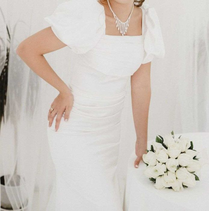 Свадебное платье белое