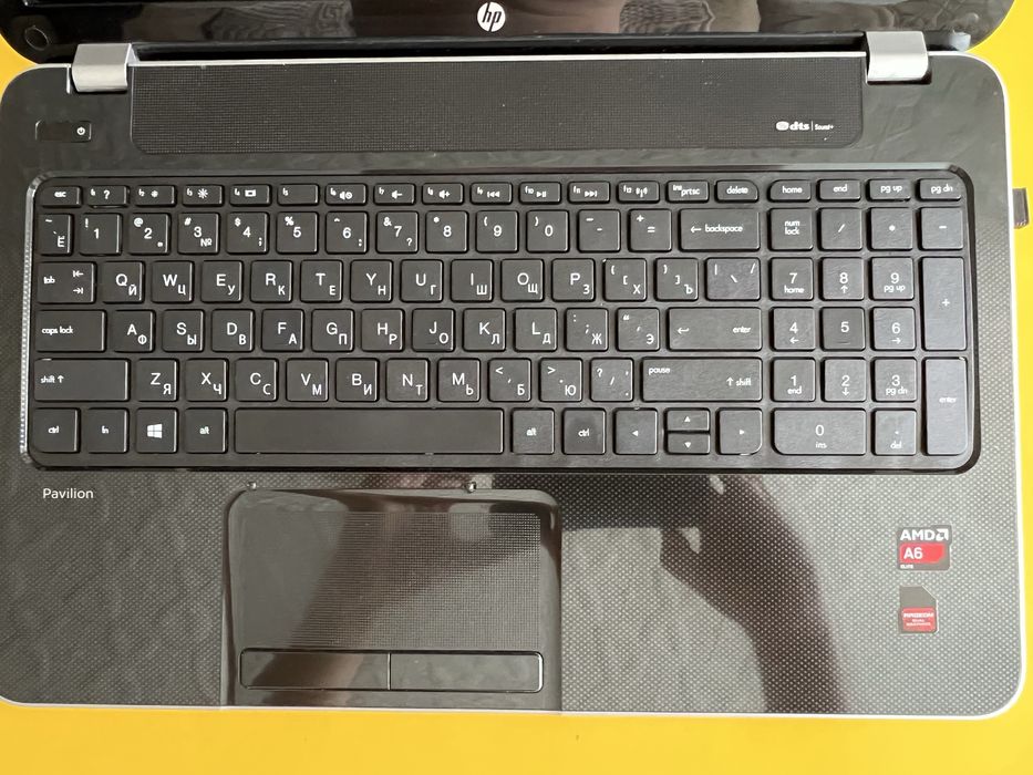 Продам ноутбук на запчасти