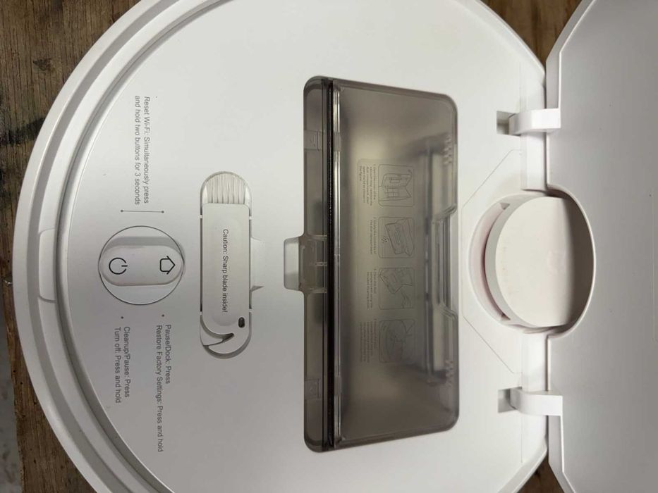 Прахосмукачка робот Xiaomi Mi Robot Vacuum-Mop P Втора употреба