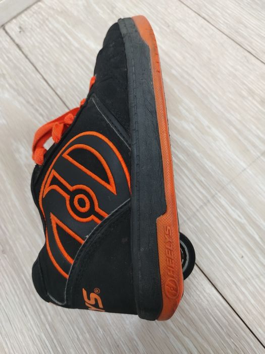 Кроссовки Heelys