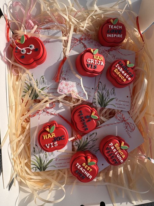 Martisor tip breloc cu sistem antistres