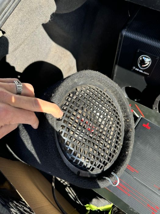 Колонки и собвуфер