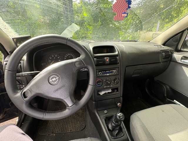 Opel Astra/1.6, benzină/102CP/2006