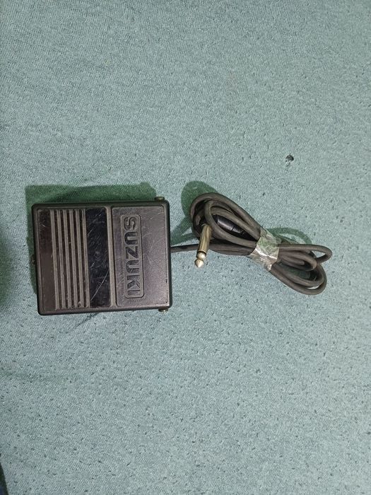 Pedala sustain orga perfect functionala. Este testata