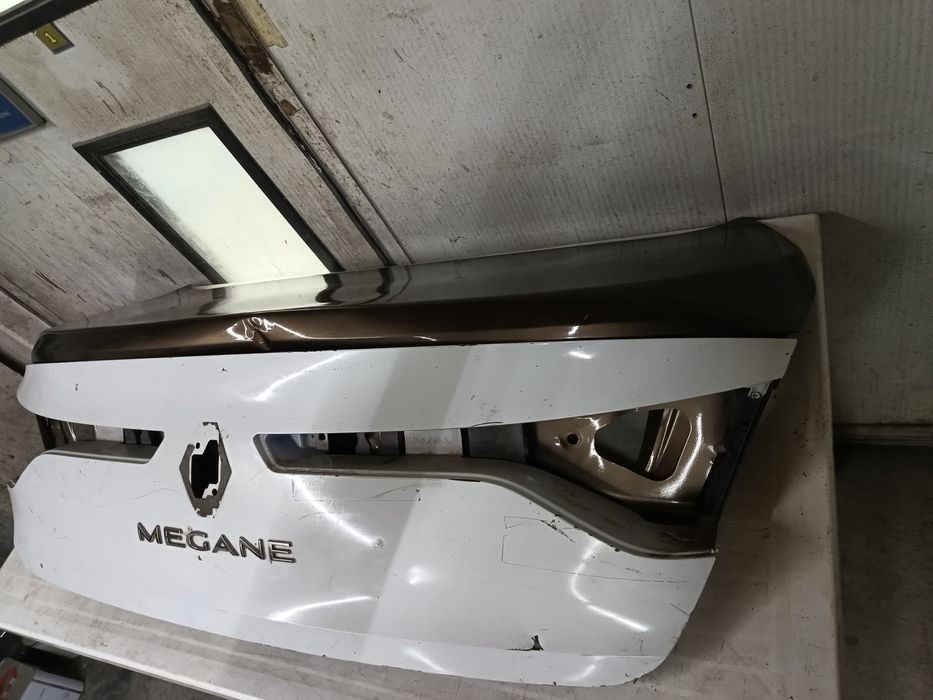 Haion ornament Renault Megane 4 Sedan