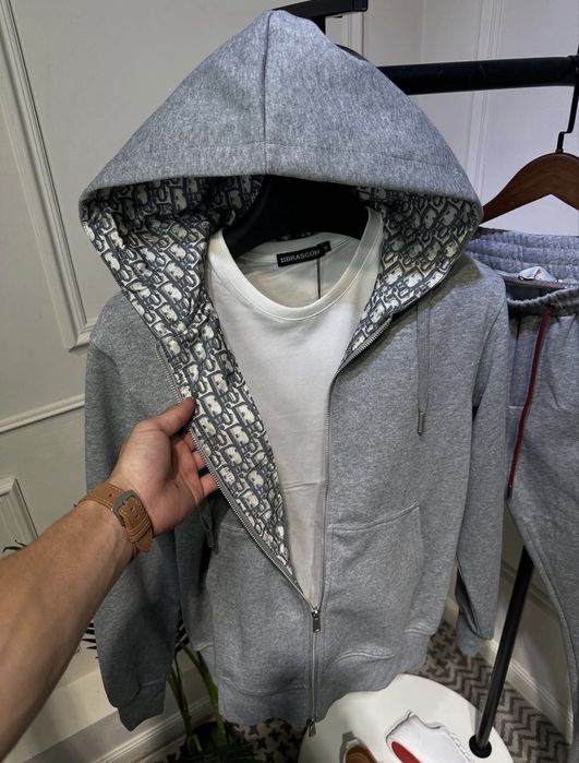 Костюм полностью набор