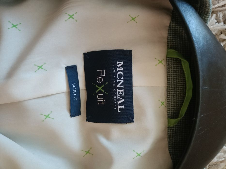 Costum McNeal verde