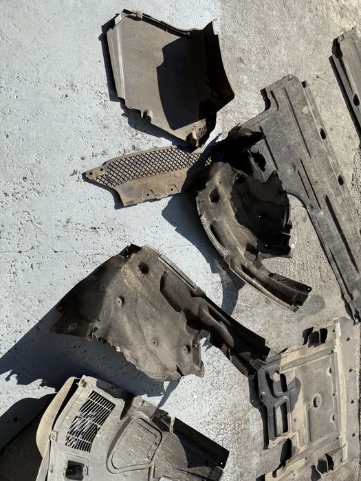 Scut lateral bmw f10 scut motor bmw f11 f10 carenaje m pachet f10 f11