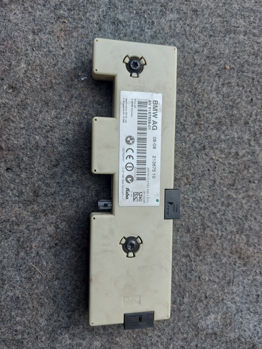 Антенен усилвател модул БМВ Е90 Е91 / BMW E9O E91