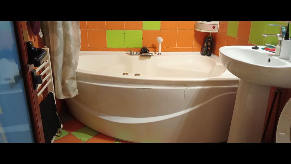 Vând cadă cu hidromasaj