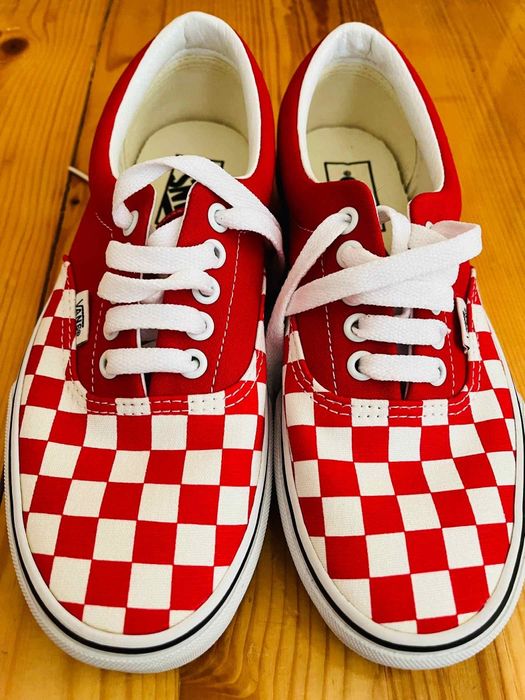 Кецове Ванс чисто нови 38.5 номер  Vans Era Checkerboard Racing Red
