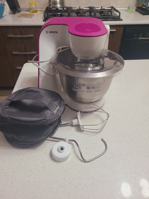 Планетарный Миксер тестомешалка фирмнный Bosсh