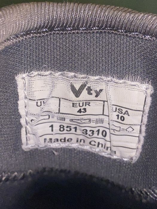 Adidasi vty 43 marime