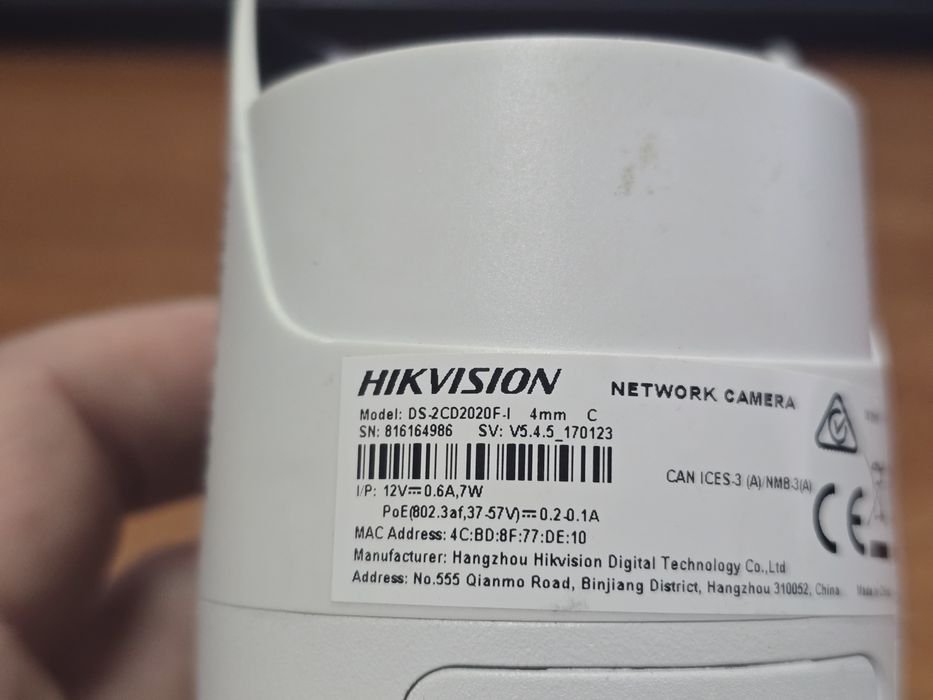 Camere supraveghere HikVision model DS-2CD2020F-I 7 bucati defect Poe