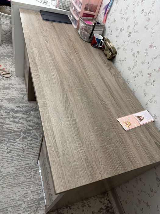 Мебель б/у +парта ,