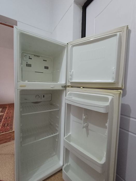 Холодильник LG сатылады