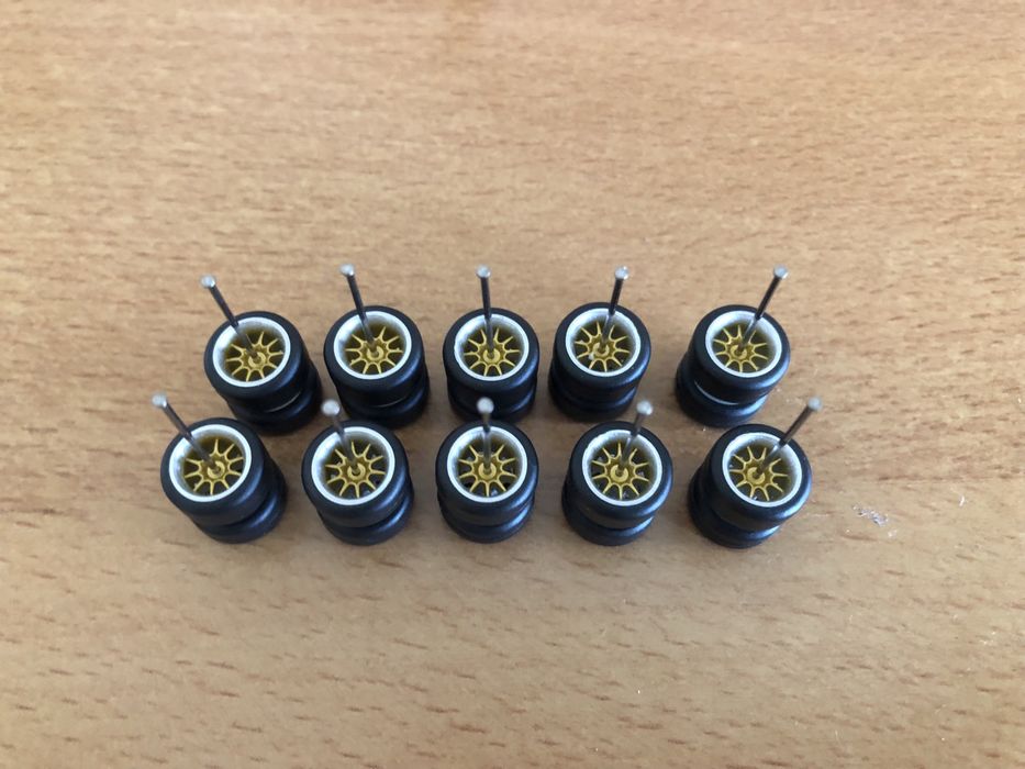 Roți 1/64 pentru machete