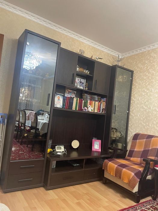 Продам стенку в хорошем состоянии