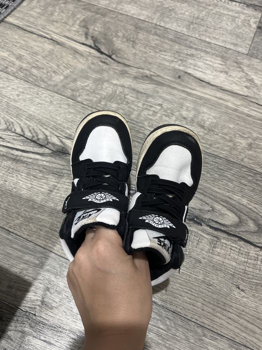 Продам детакую обувь