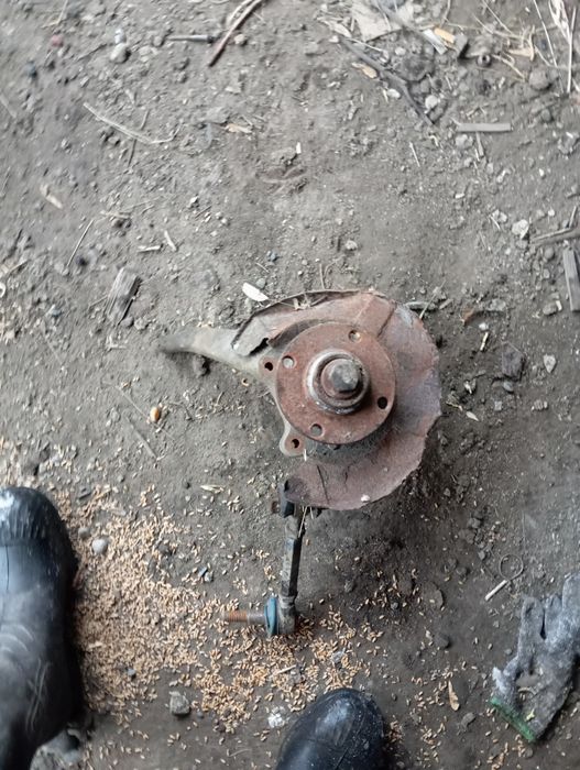 Рычаг цапфа ступица