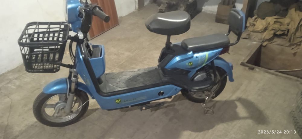 Продам скутор срочно