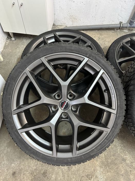 Jante Aliaj BORBET Y Black r19 cu cauciucuri Hankook.