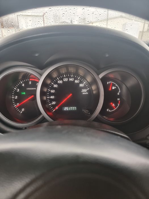 Vând suzuki grand vitara