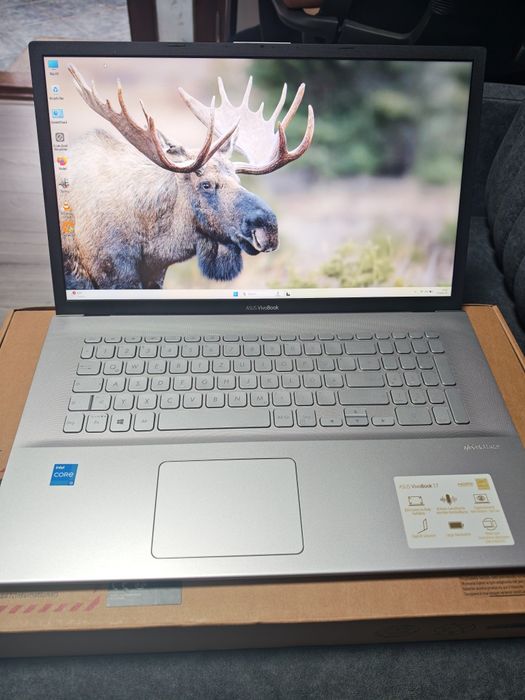 Laptop Asus i3 gen11, 17.3", 8gb, 512gb