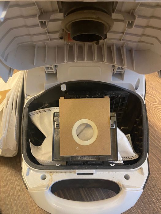 Aspirator cu sac König