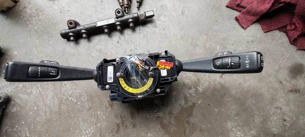 Maneta semnalizare Volvo V40 300lei