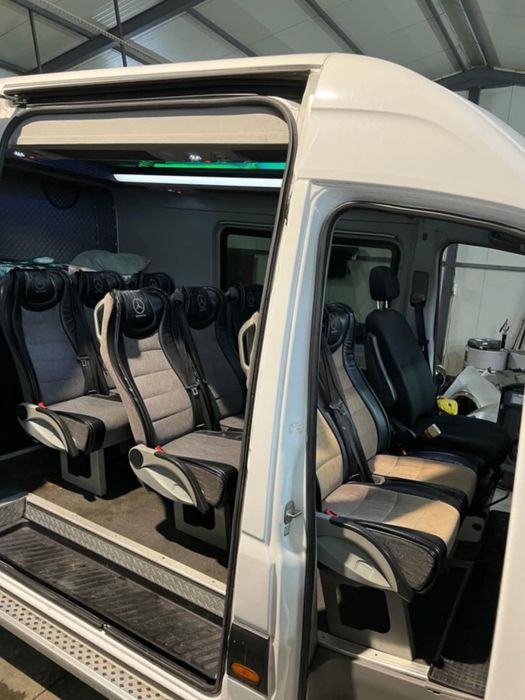 Mercedes-Benz Sprinter 319 8+1