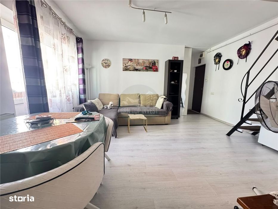 Apartament la mansarda cu 3 camere si balcon in Vasile Aaron