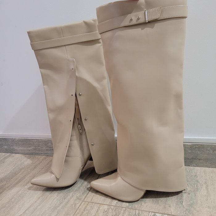 Cizme lungi pantalon