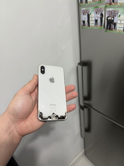 Vand iphone X 64Gb pentru piese
