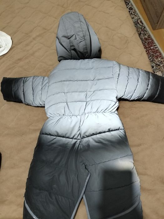 Продам комбинезон трансформер 2в1: конверт , комбинезон.