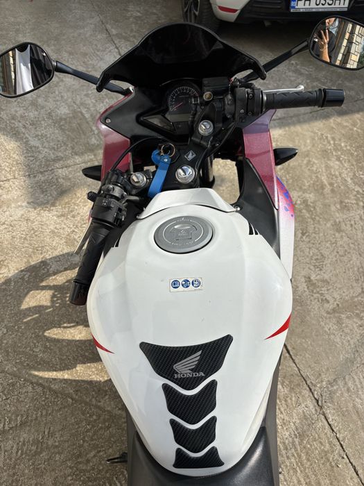 Vând honda CBR 125