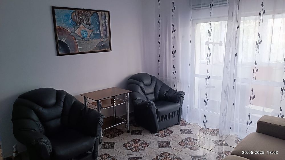 Apartament 3 camere în Bacău de închiriat