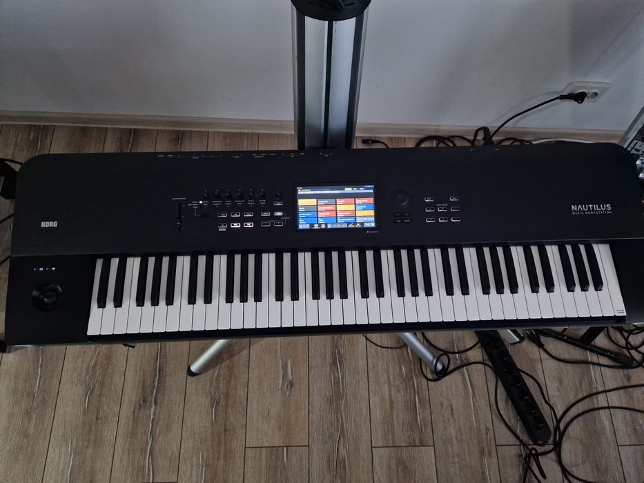 Korg Nautilus 73 key