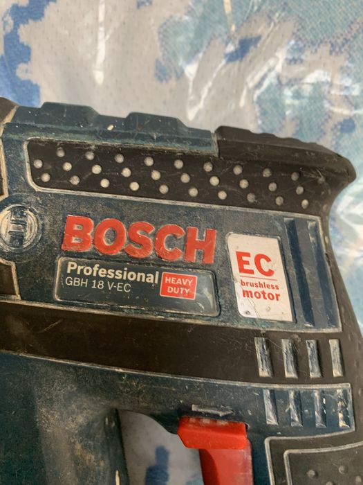Bormasina cu percutie Bosch GBH18 V-EC