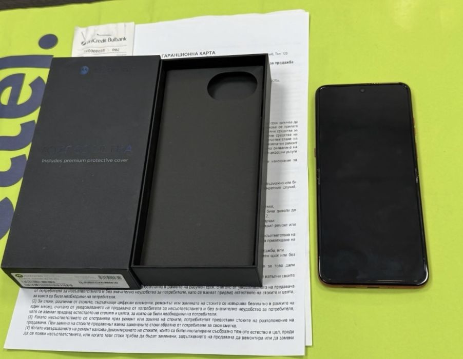 512GB Motorola Razr 60 Ultra Yettel Гаранция 2028г PANTONE Caberet Pink