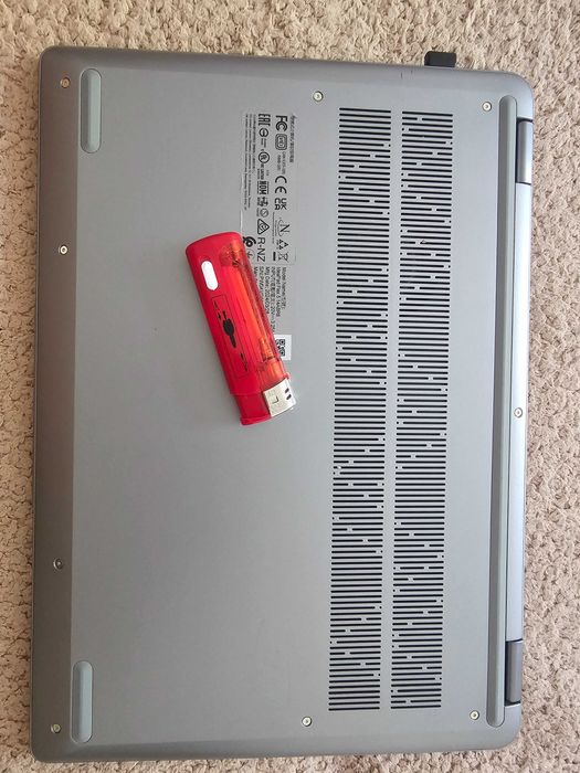 Lenovo IdeaPad Flex 5 Ryzen 7 7730U / 16GB / 512GB Touchscreen