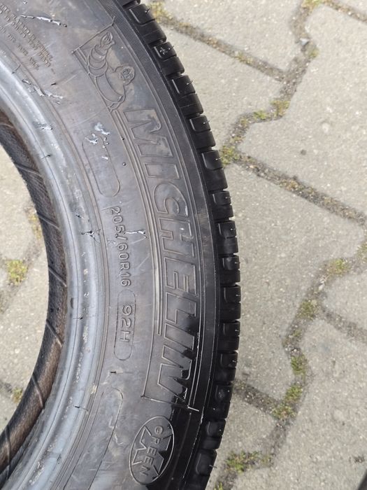205 60 16 Michelin