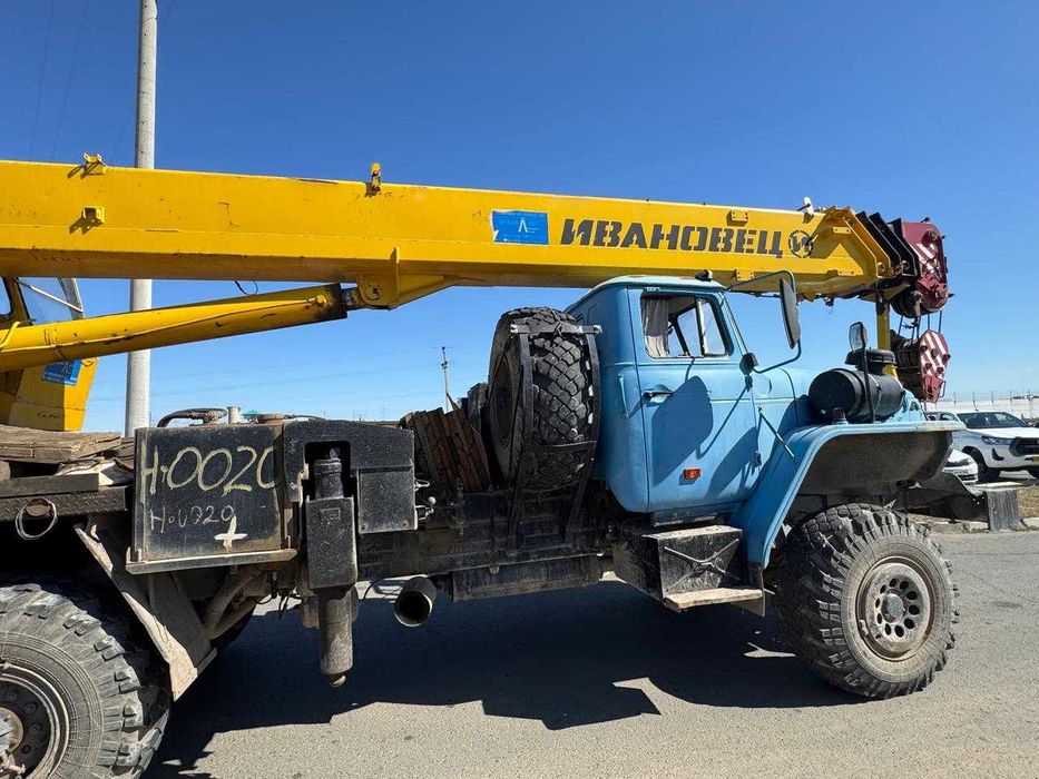 продам Автокран Урал 25тн