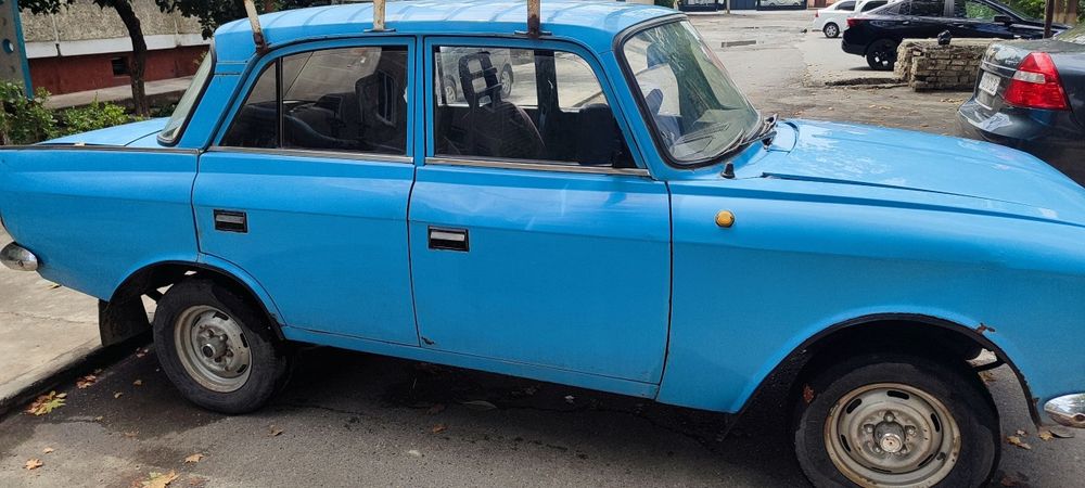 Москвич сотилади