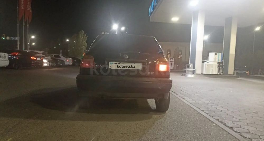 Гольф3 автомат 2 объем