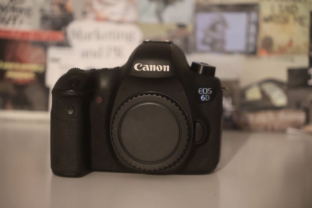 Aparat foto DSLR Canon EOS 6D (Body) – Full Frame, Stare Foarte Bună, Shutter Count 120k