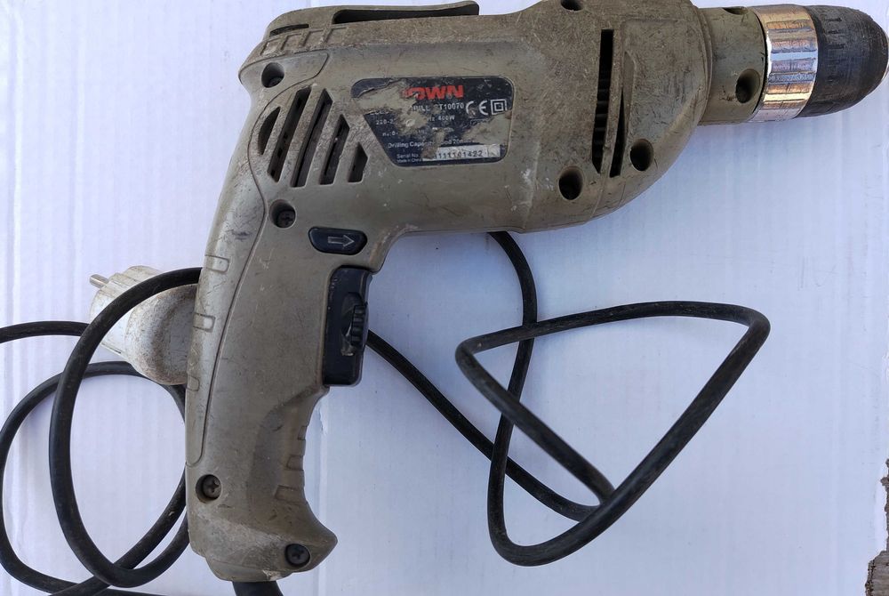 Дрель от сети crown