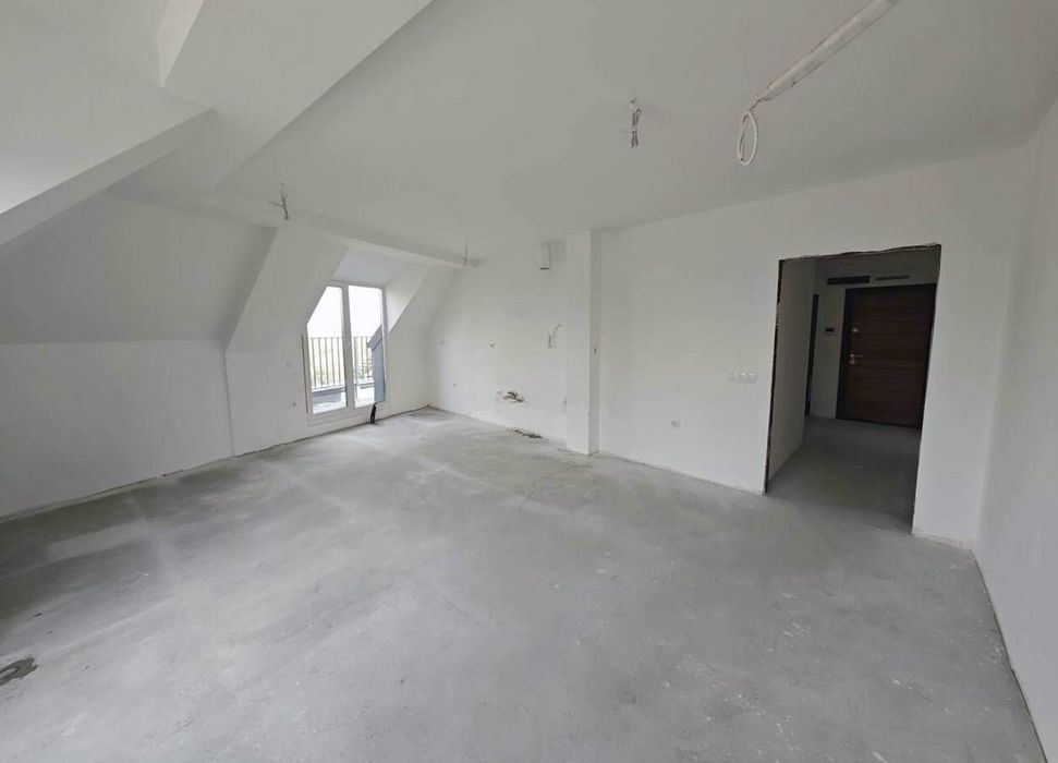 Продава се Тристаен апартамент в София, Дружба 1 - 126 кв.м за 1830 €/кв.м - Снимка #1