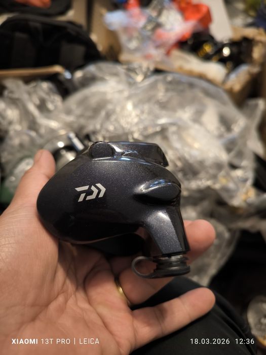 Vând mulineta electrica Daiwa